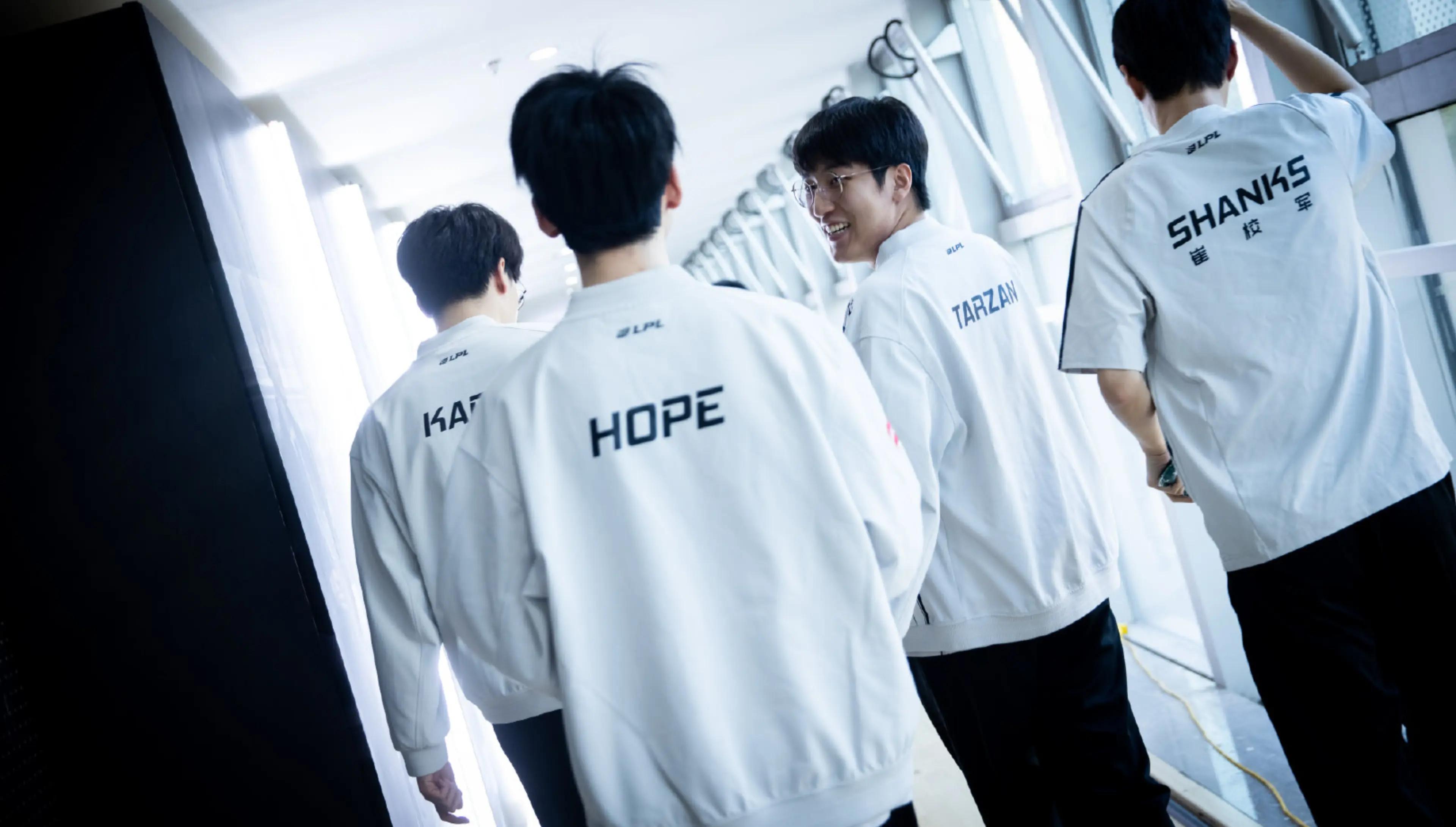 a281509e2613774820955d1c8ebed2