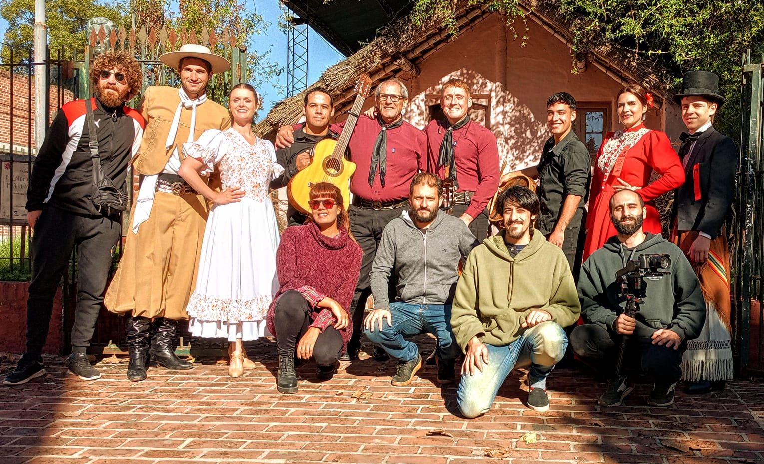 El proyecto Empuje Cultural comenzó su ciclo  Artistas locales filman video promoción