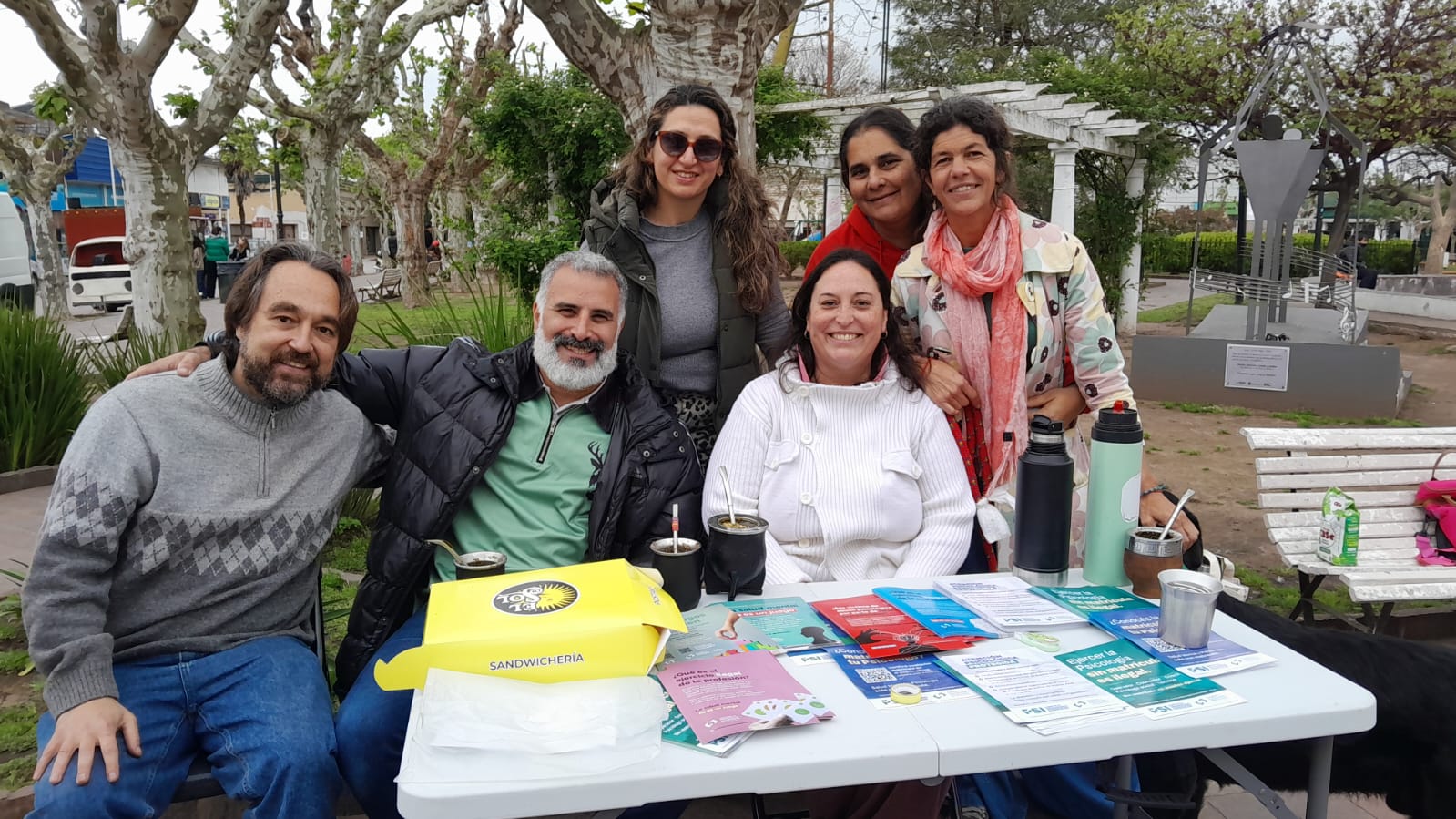 El Colegio de Psicólogos trajo su campaña de concientización a San Miguel del Monte