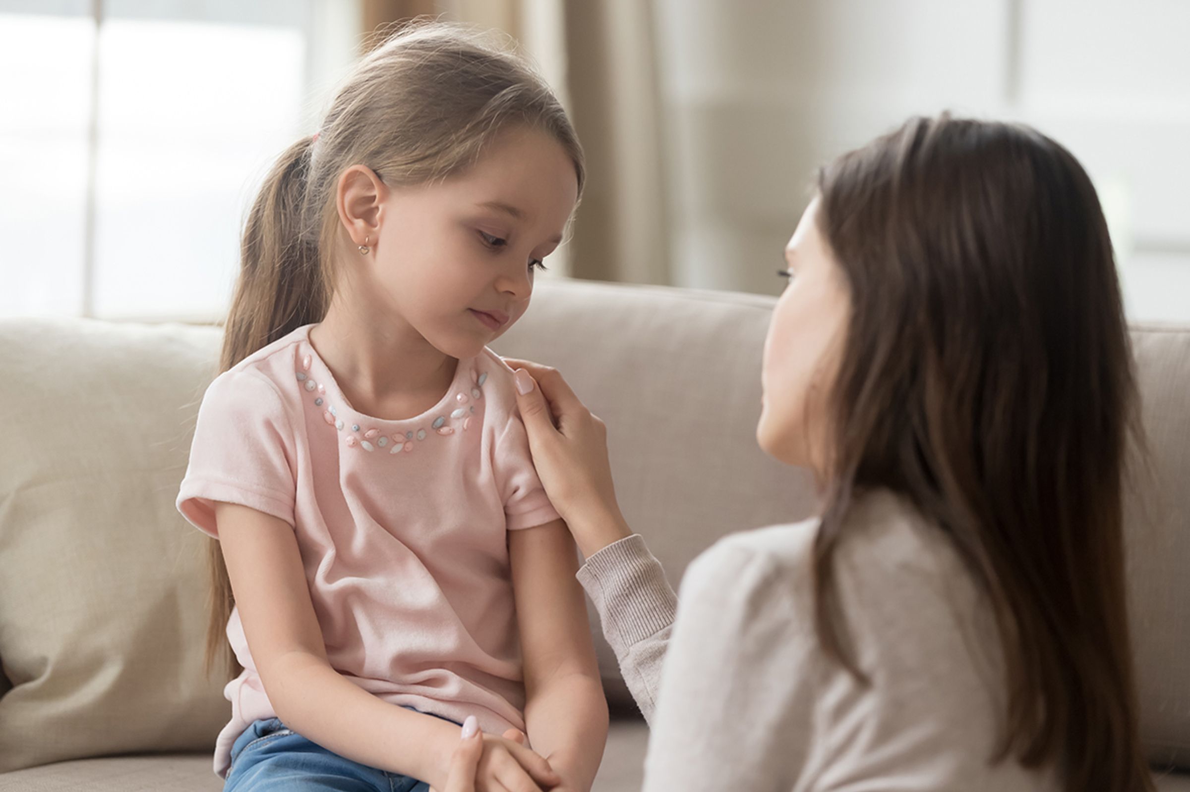 La barnet vite er det er ok å være urolig og redd. Hvis barnet opplever at vi rommer deres redsel er det lettere for de å være åpne om sin uro. 