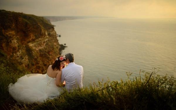 Un concept nou. Trash the dress.