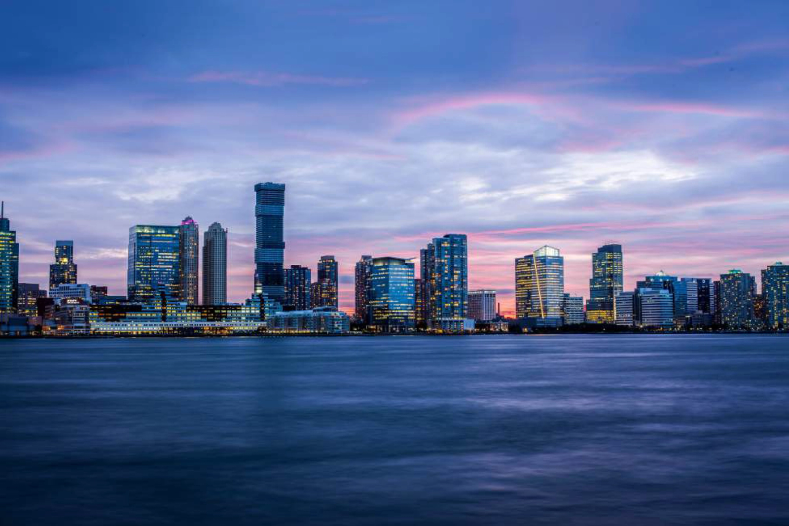 Melbourne skyline at dusk