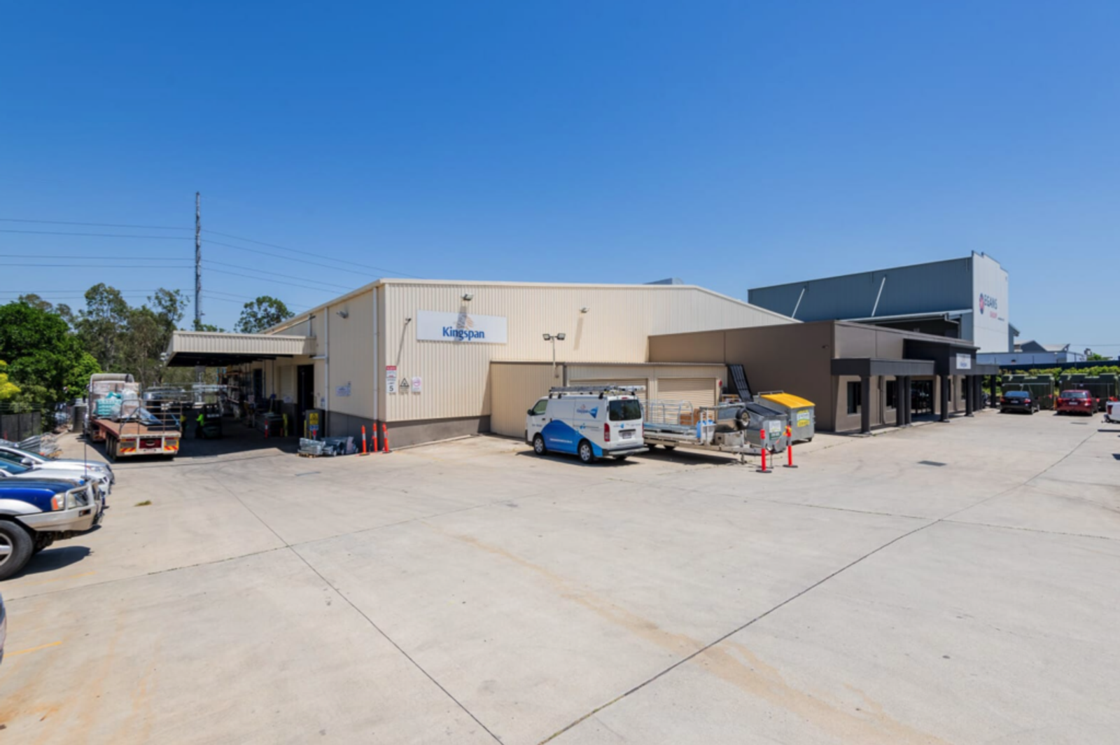 Lease detail for the Crestmead property, showing the new tenant secured on a 5+5 year lease at approximately 40% more rent