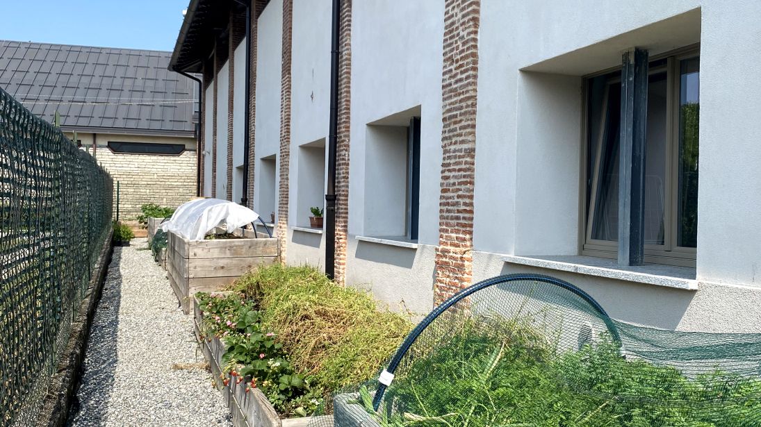 Cascina Cristina raised garden beds