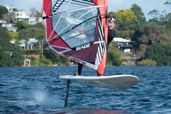 MadLoop Windsurfing & SUP