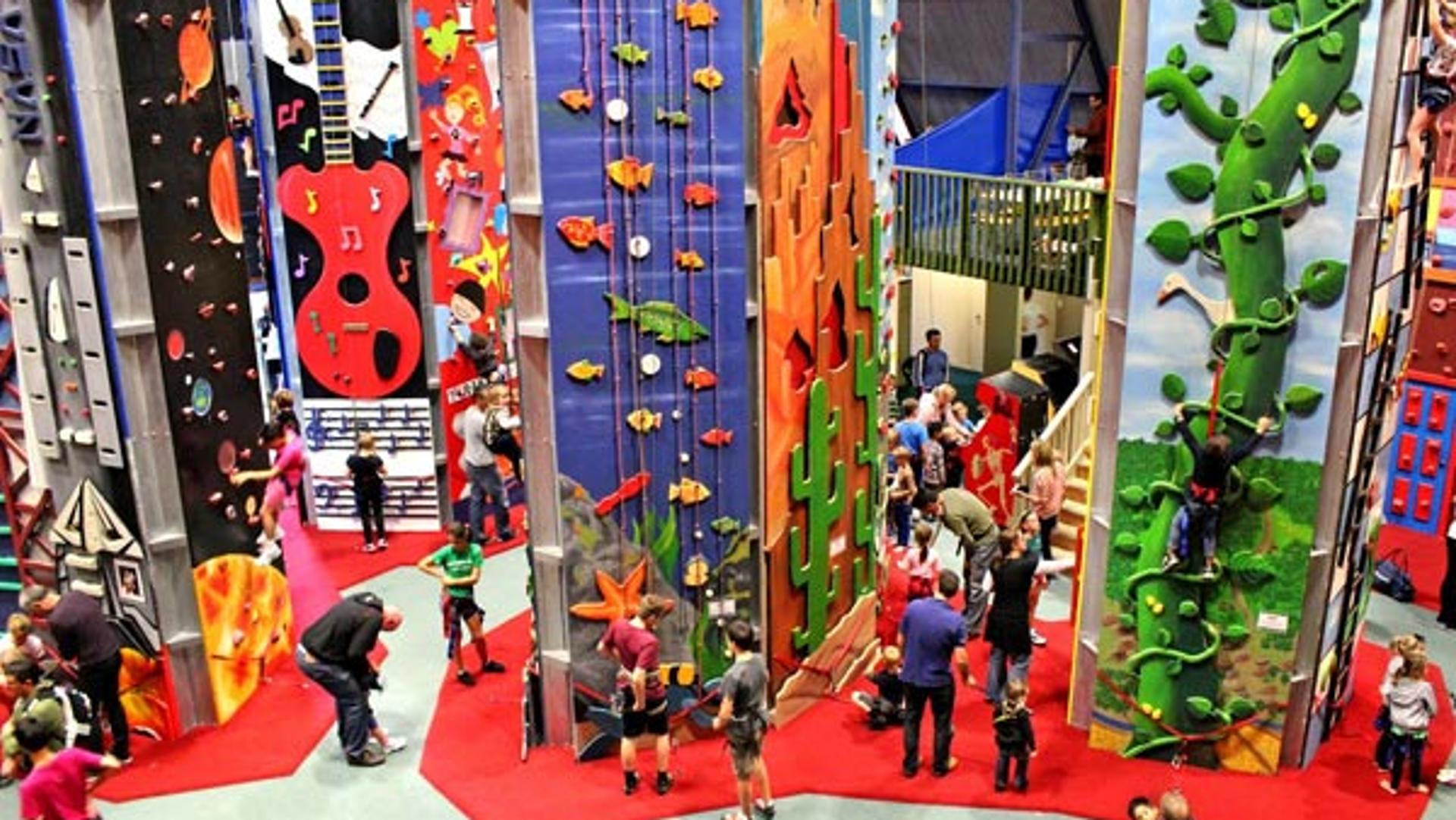 Extreme Edge Rock Climbing, Panmure