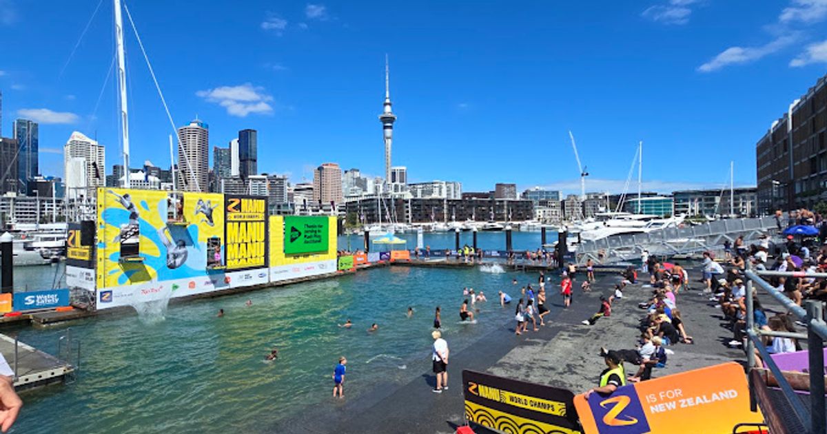 Karanga Plaza Harbour Pool