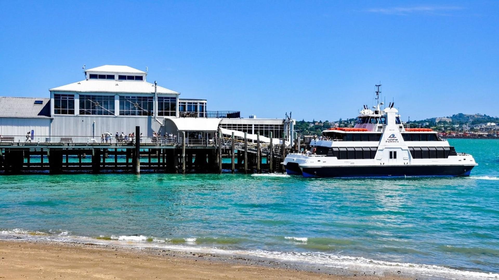 Devonport Ferry (Auckland to Devonport), Devonport