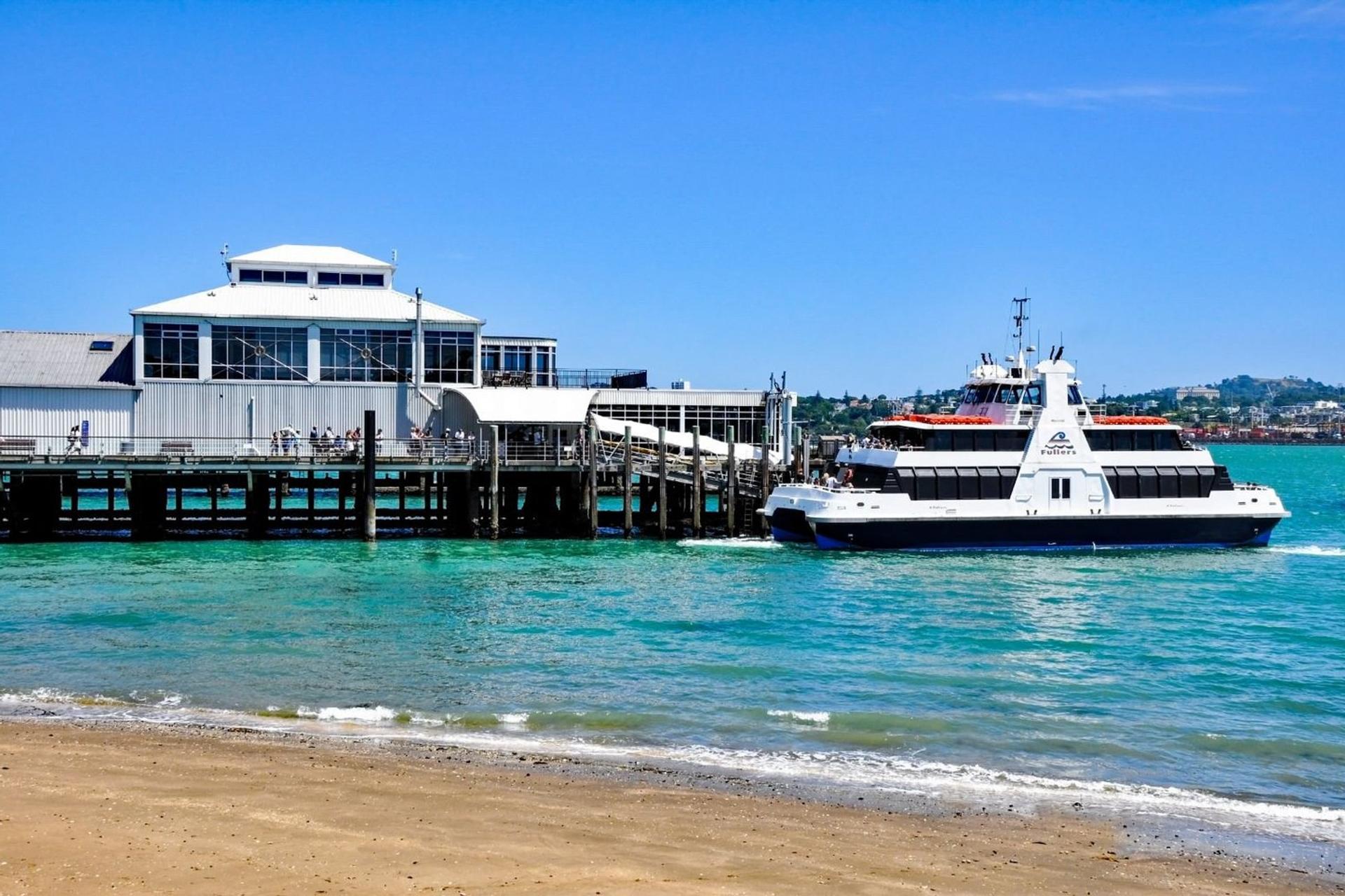 Devonport Ferry (Auckland to Devonport), Devonport