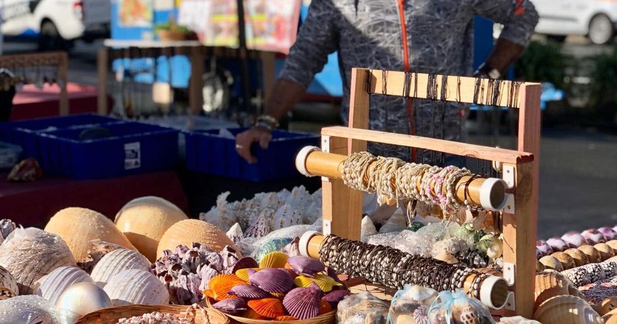 Browns Bay Sunday Market