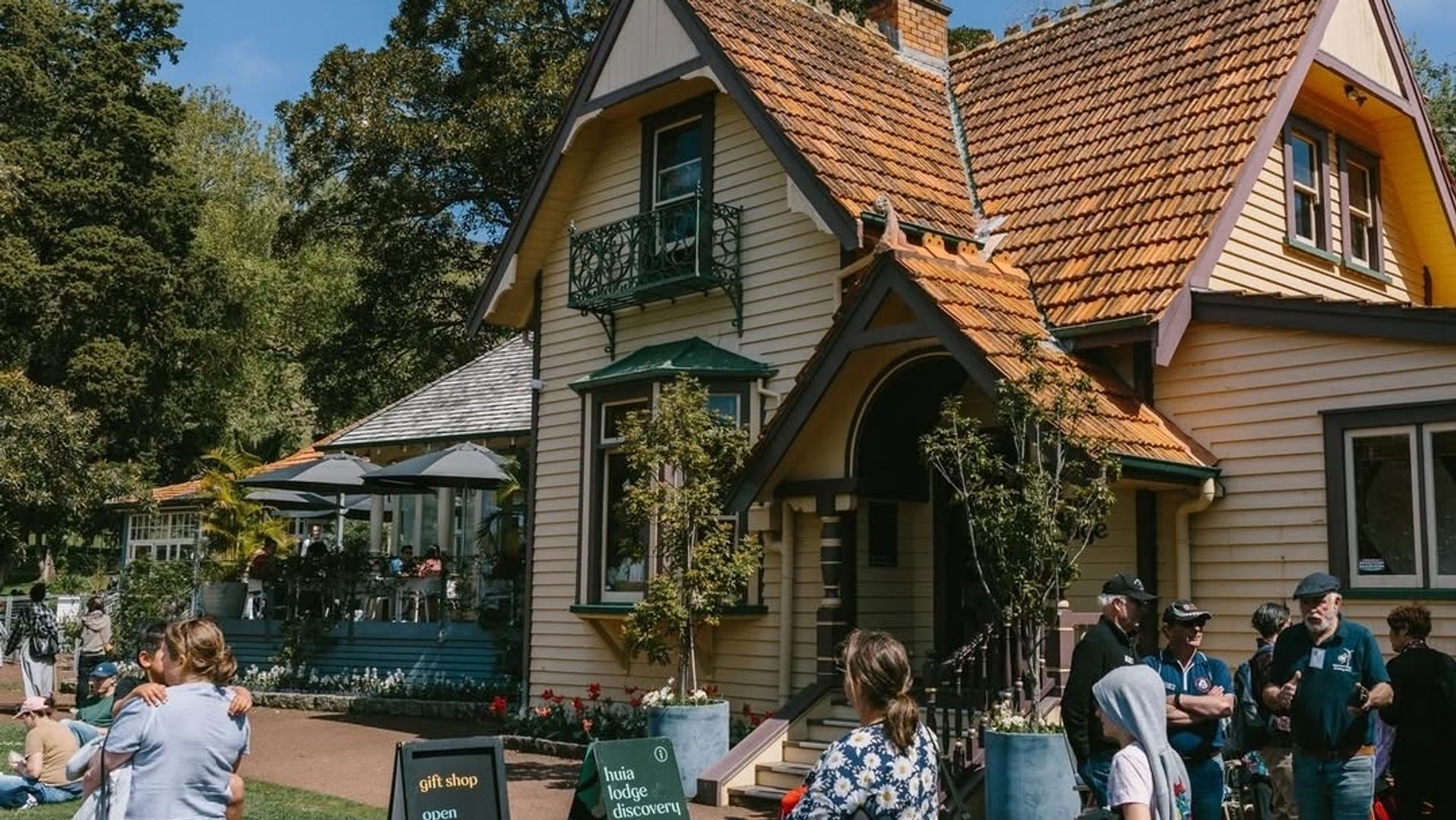 Cornwall Park Huia Lodge Discovery Hub, Epsom