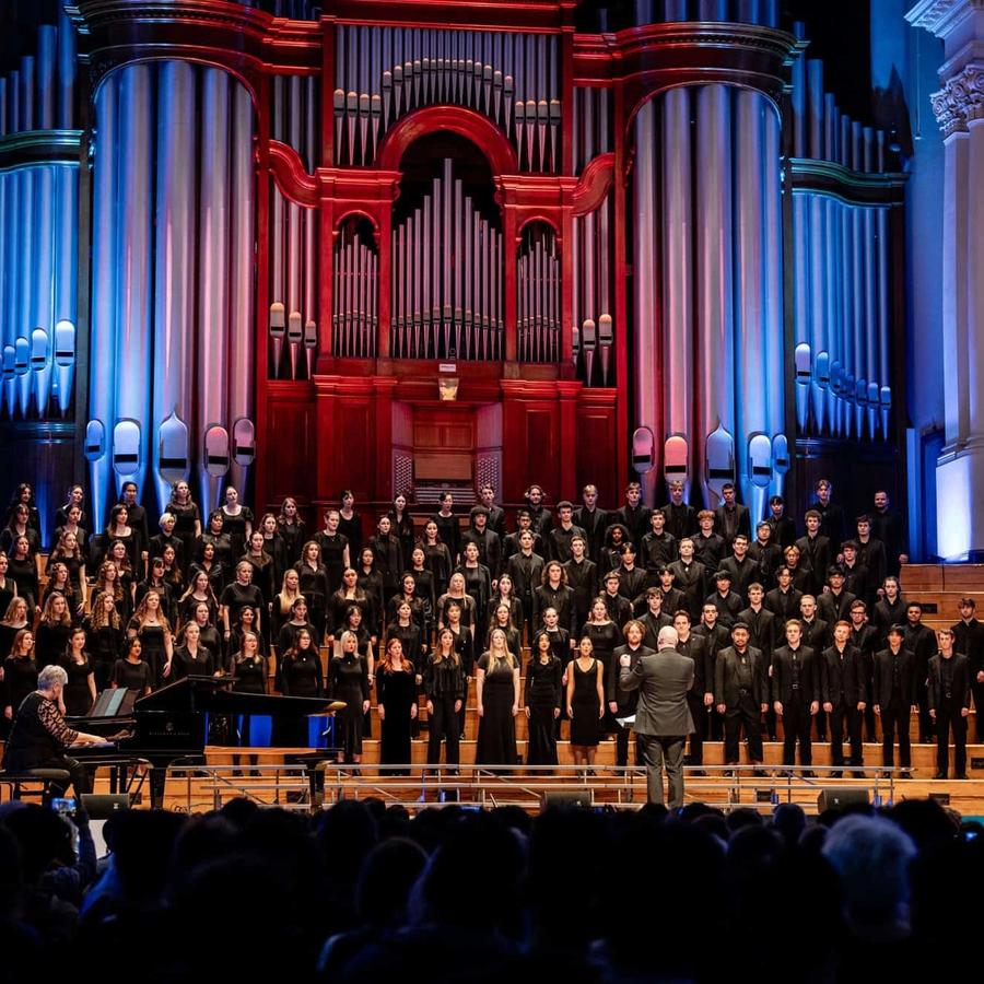 Auckland Youth Choir at Auckland Museum
