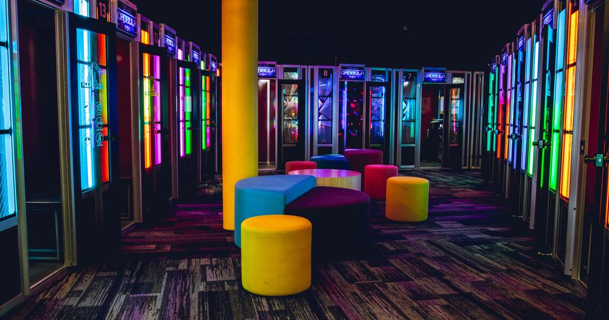 Coin Singing Booth