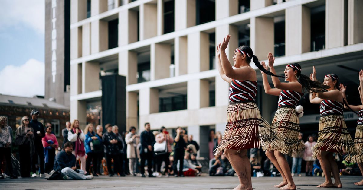 Kapa haka performance by Te Wharekura o Hoani Waititi Marae
