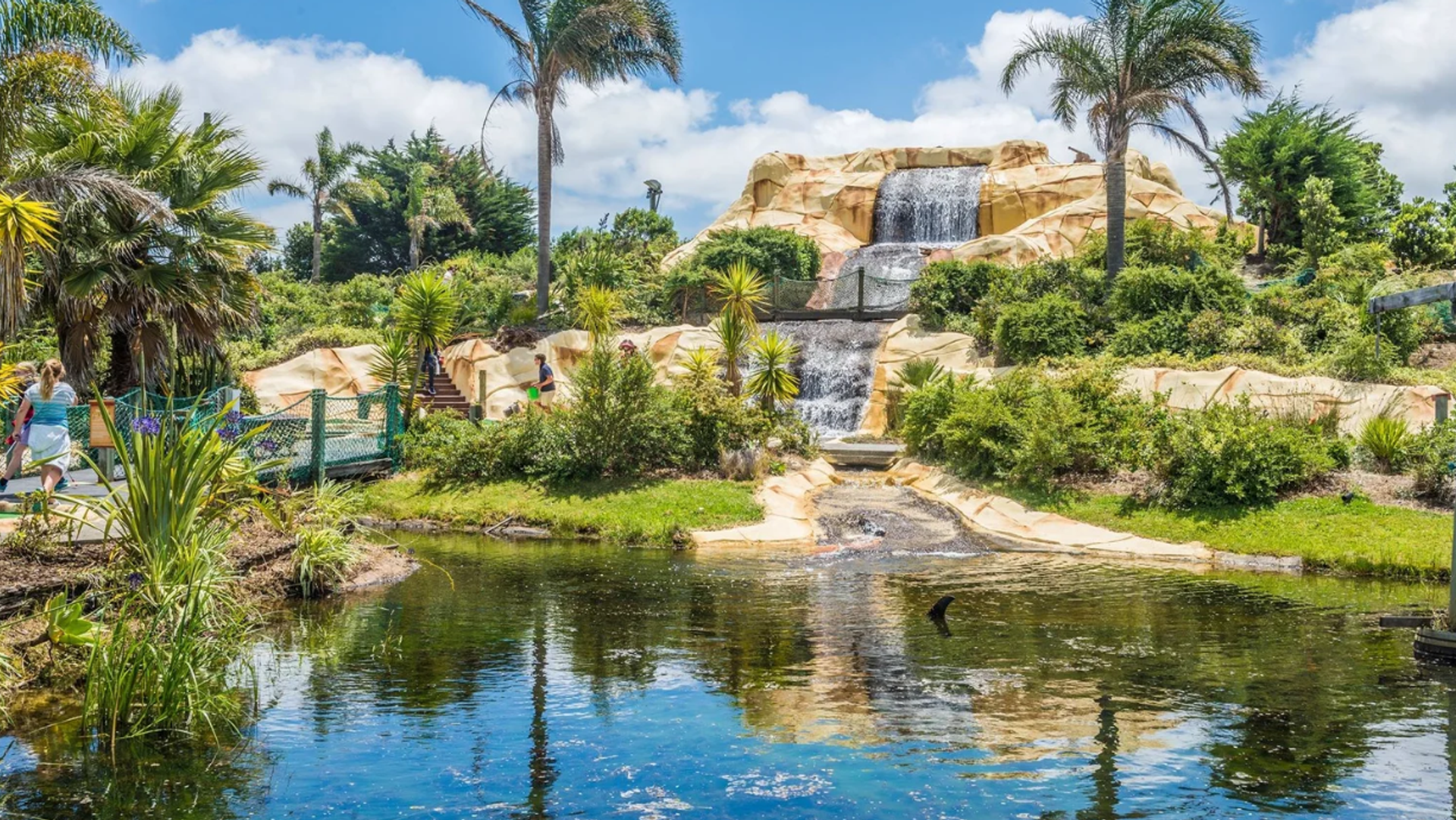 Treasure Island Mini Golf, Māngere