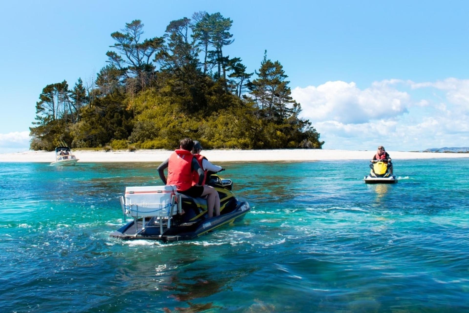 Hibiscus JetSki Hire, Manly