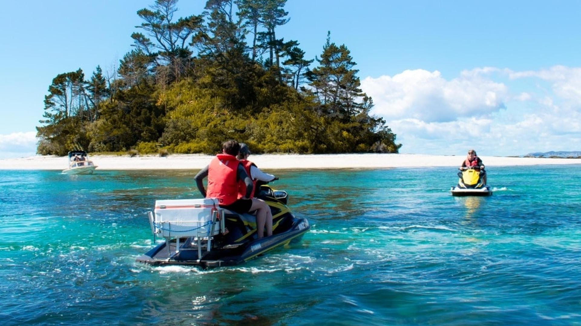 Hibiscus JetSki Hire, Manly