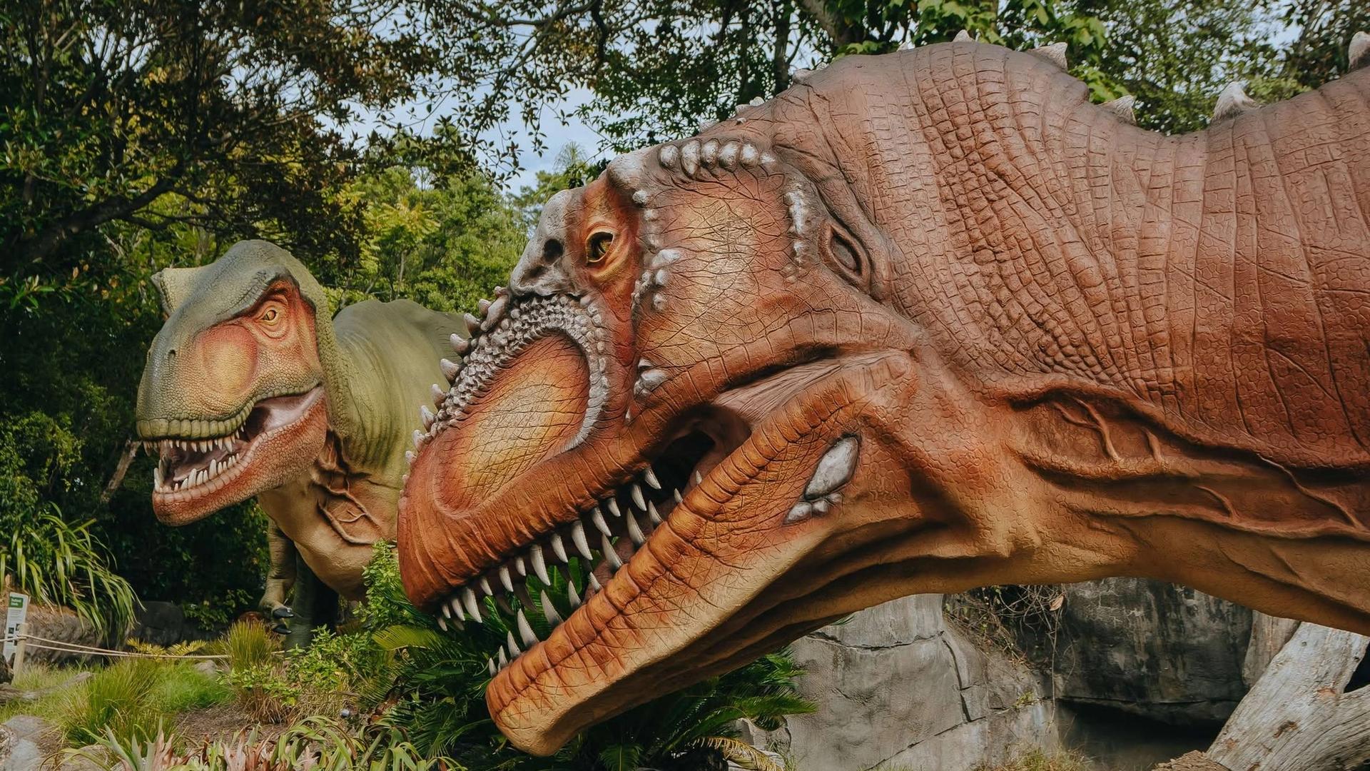 Dinosaurs at Auckland Zoo, Western Springs