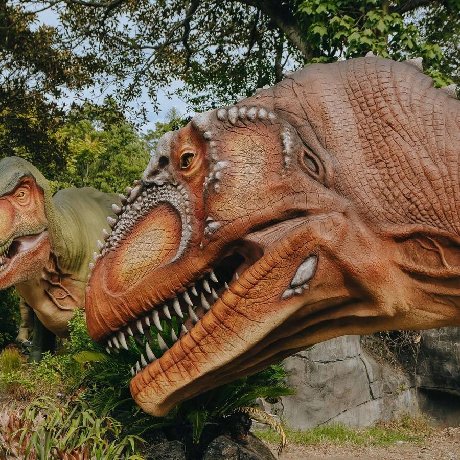 Dinosaurs at Auckland Zoo