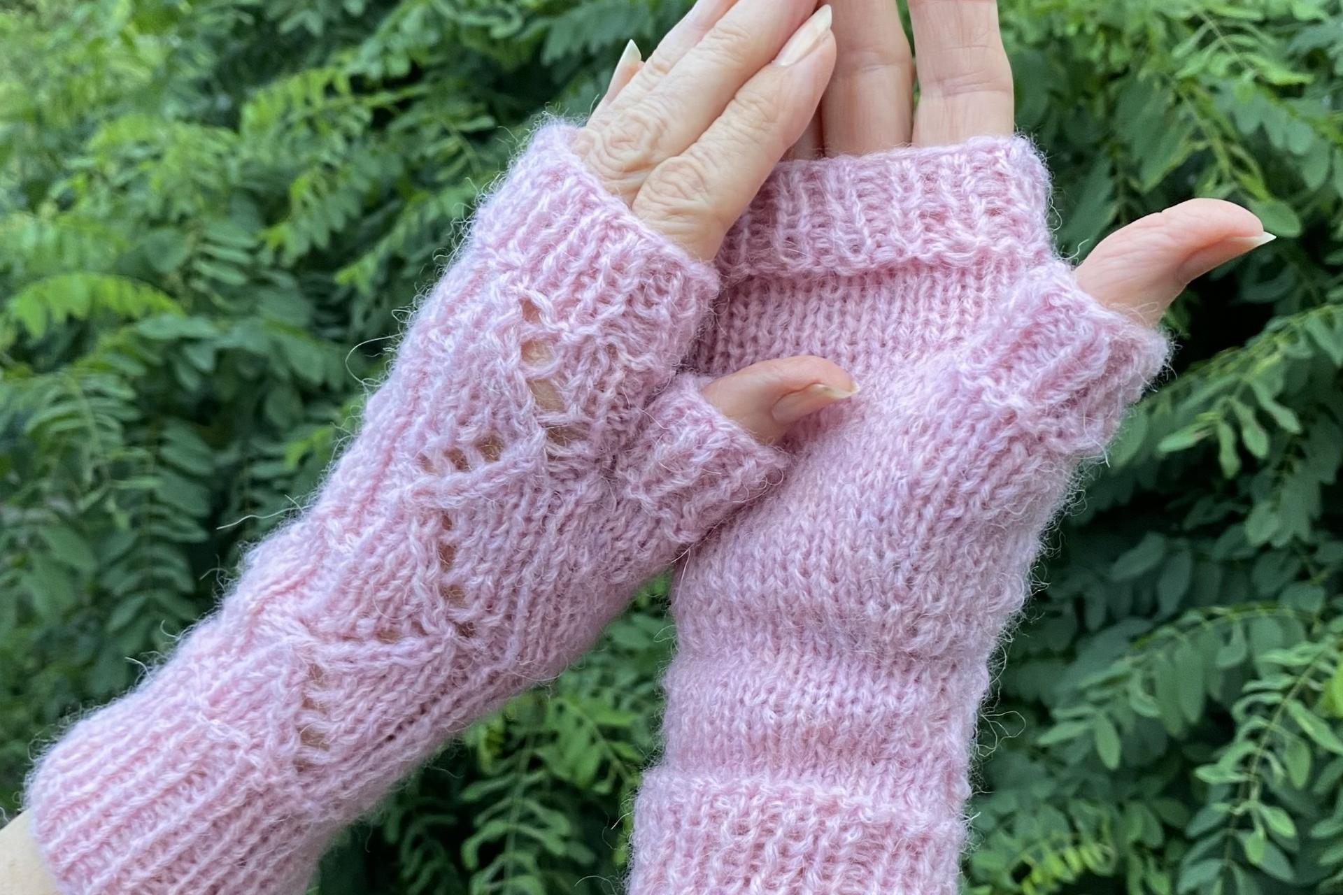 Knit a Pair of Lace Mitts, Blockhouse Bay