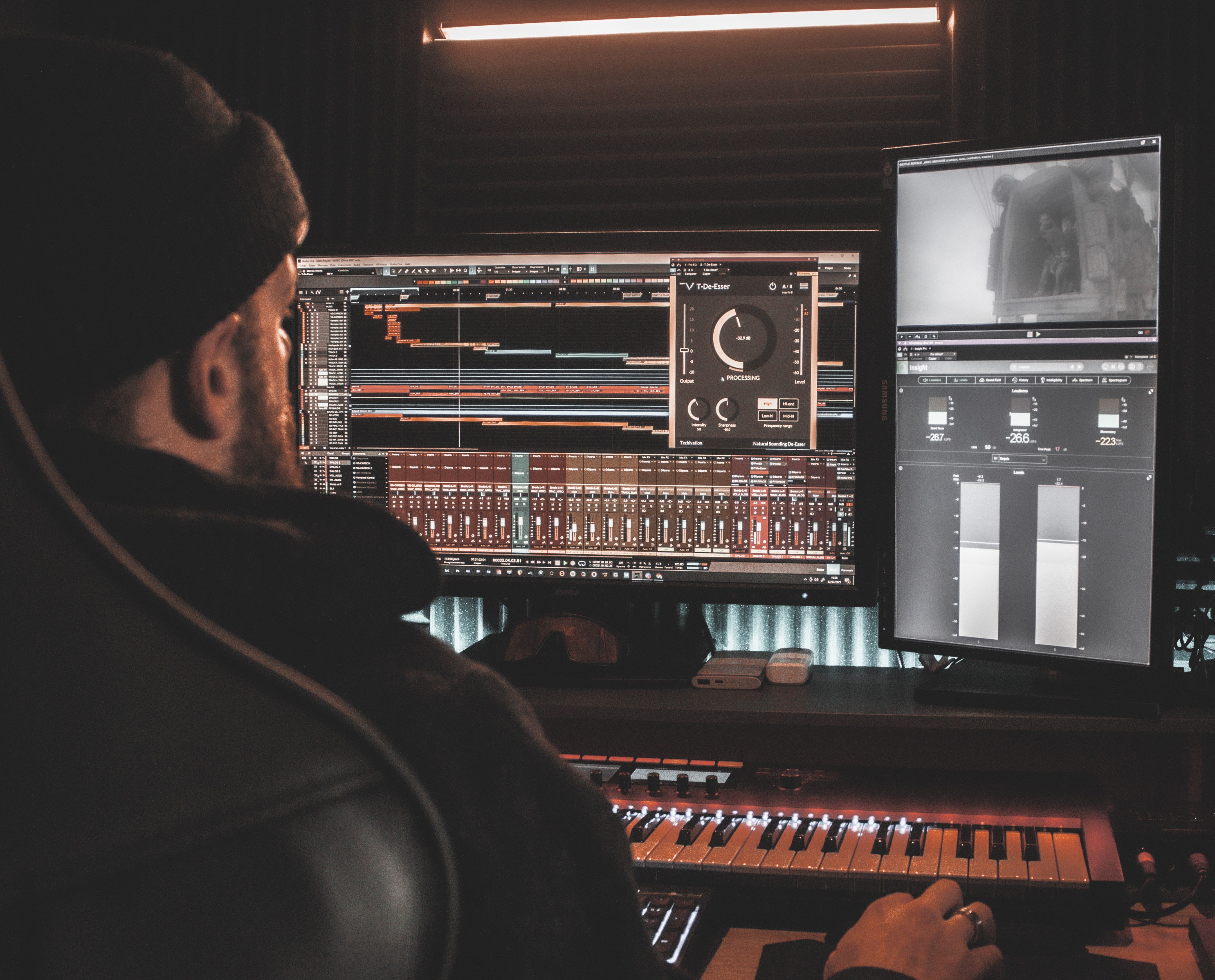 MUSIC PRODUCTION INTERNSHIPS • ArtistConnect