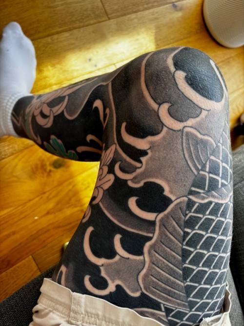 The knee from above a couple of weeks on, the black healed and fully saturated
