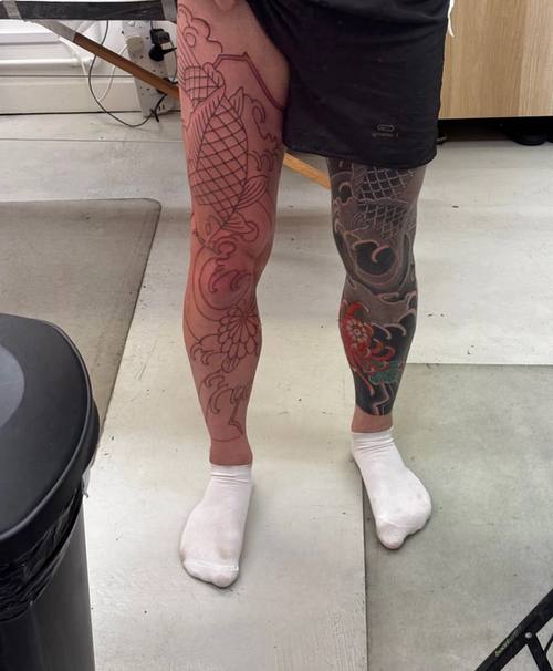 Both legs at the end of the session: the left outlined, the right finished