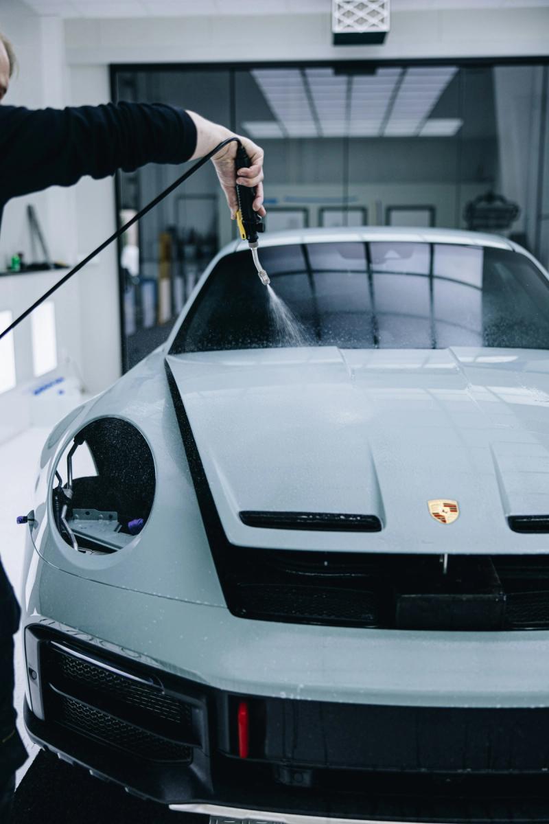 Car detail Jet Seal. 