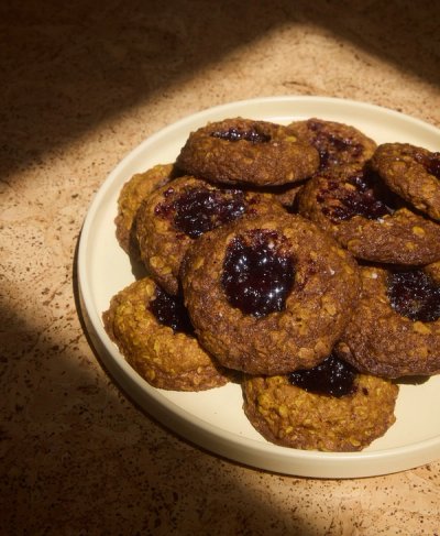 Big Titty Cookies with Molly Baz