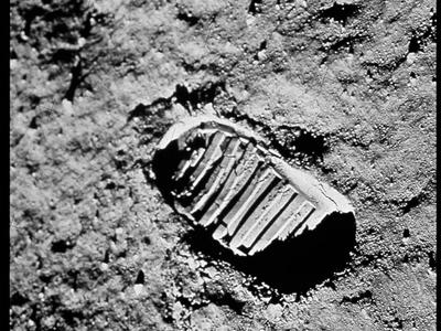 OMEGA slaví 55. výročí prvního přistání na Měsíci — obrázek 3