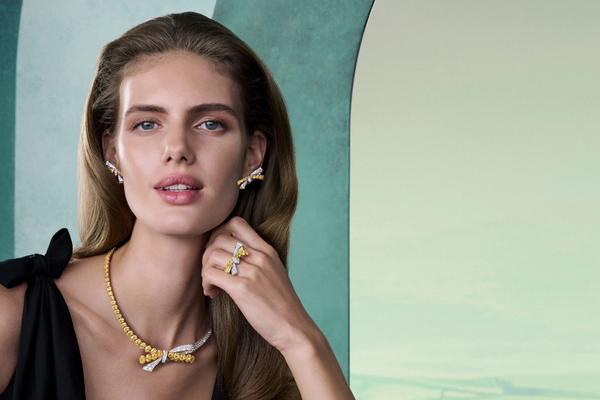 The new Graff Tilda’s Bow collection celebrates eternal love and family bonds. Exclusively at the Art de Suisse boutique in Karlovy Vary.