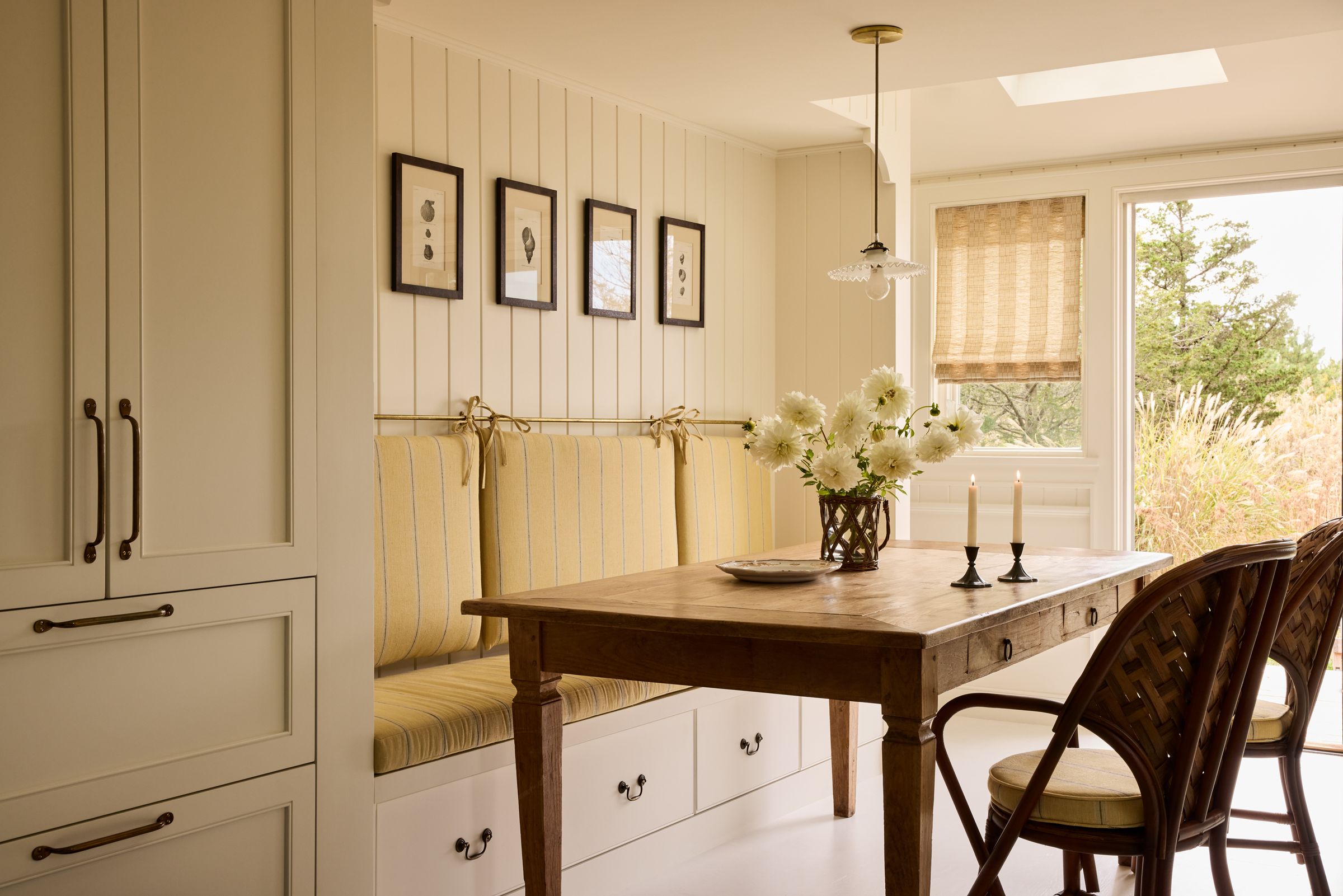 Banquette with dining table