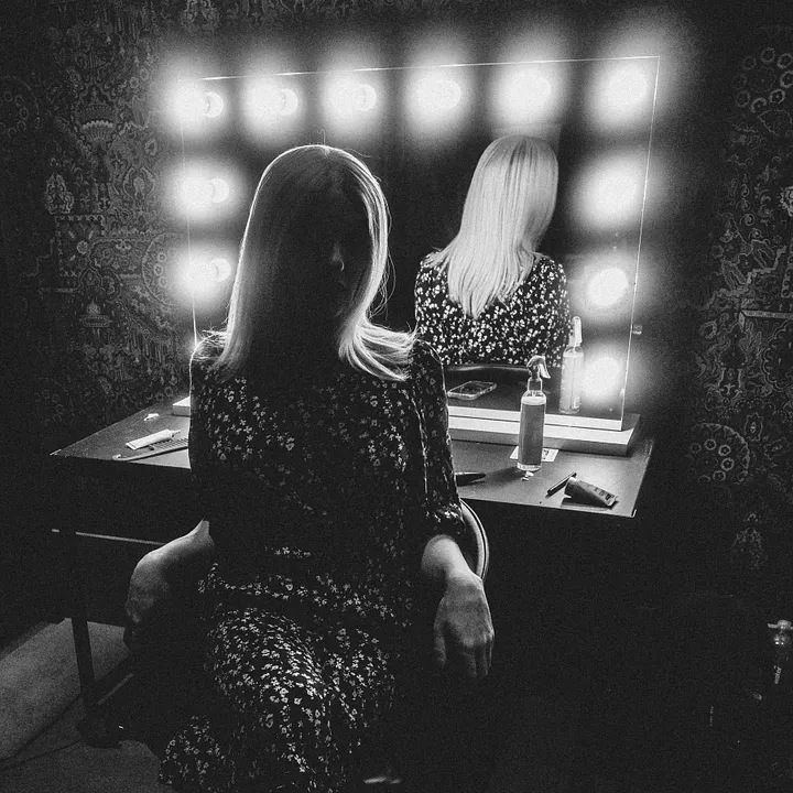 “Can’t believe I’m just a dateline to my friends.”