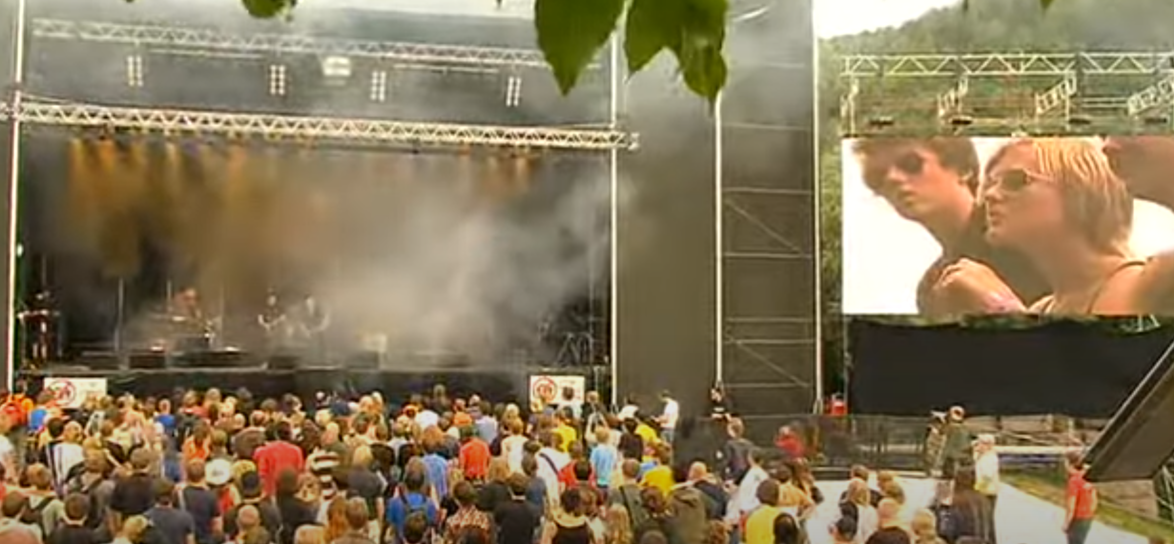 Øyafestivalen: Когда дождь играет в унисон с фортепиано