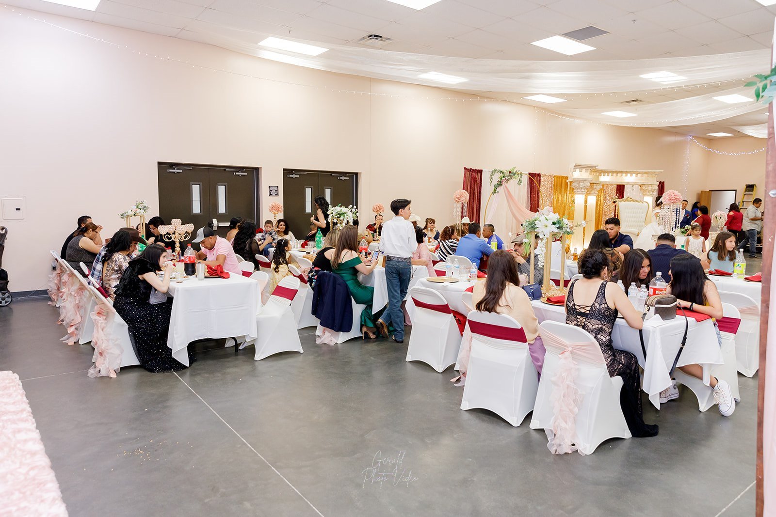 Wedding photography by Gerald Photo Video, serving Omaha and Des Moines