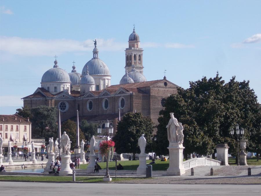 Immagine da “La Tomba di San Luca Evangelista a Padova”