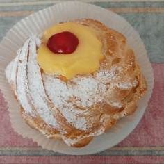 Zeppola di san GiuseppeFoto by Lorenzo Bove