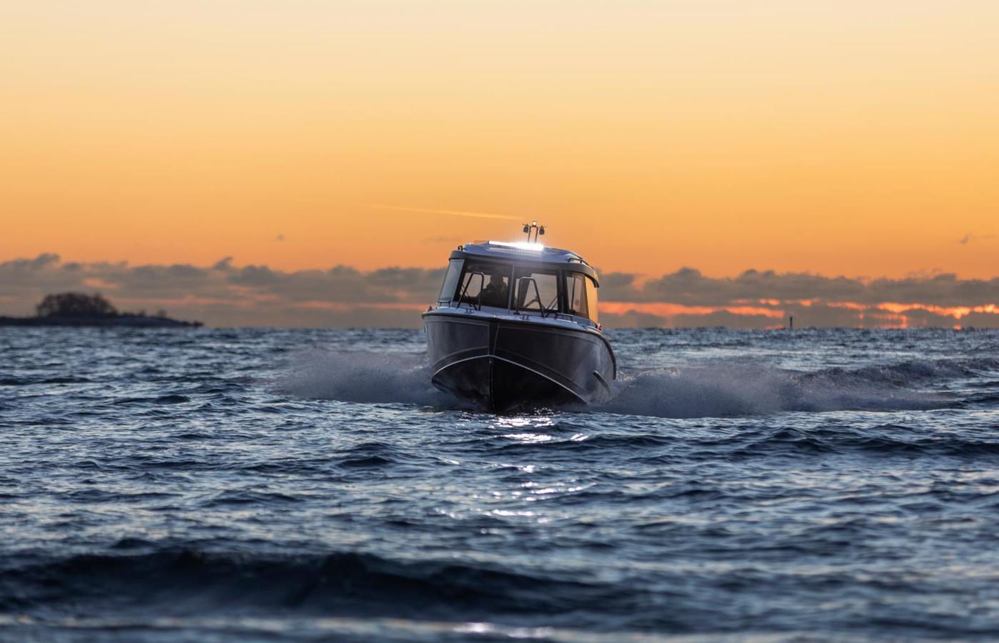 Silver Condor Cabin - seria X, czyste aluminium morskie