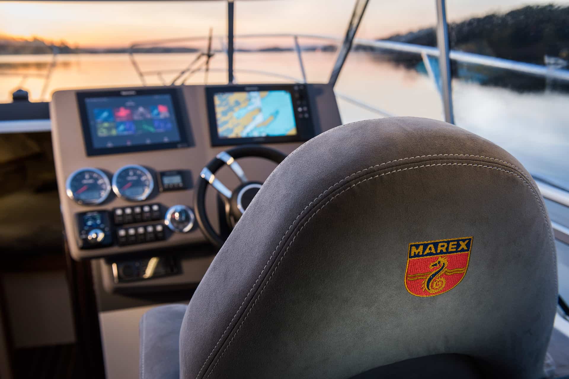 MAREX 360 CABRIOLET CRUISER - photo 8