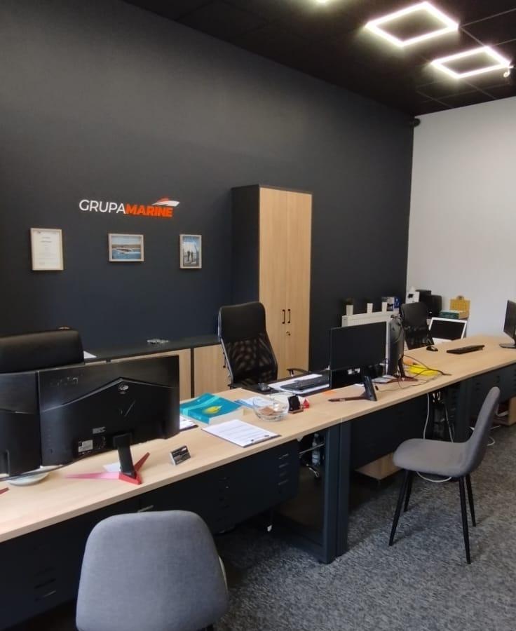 Salon Grupa Marine - obsługa rejestracji