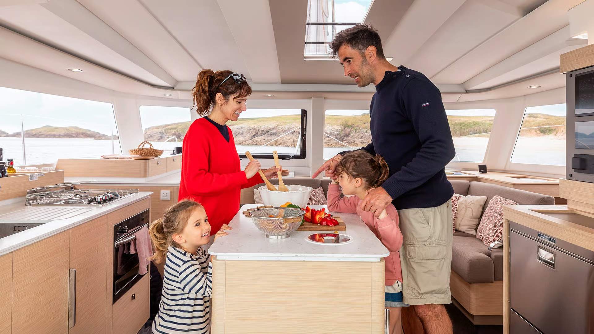 Fountaine Pajot FP41 - wnętrze