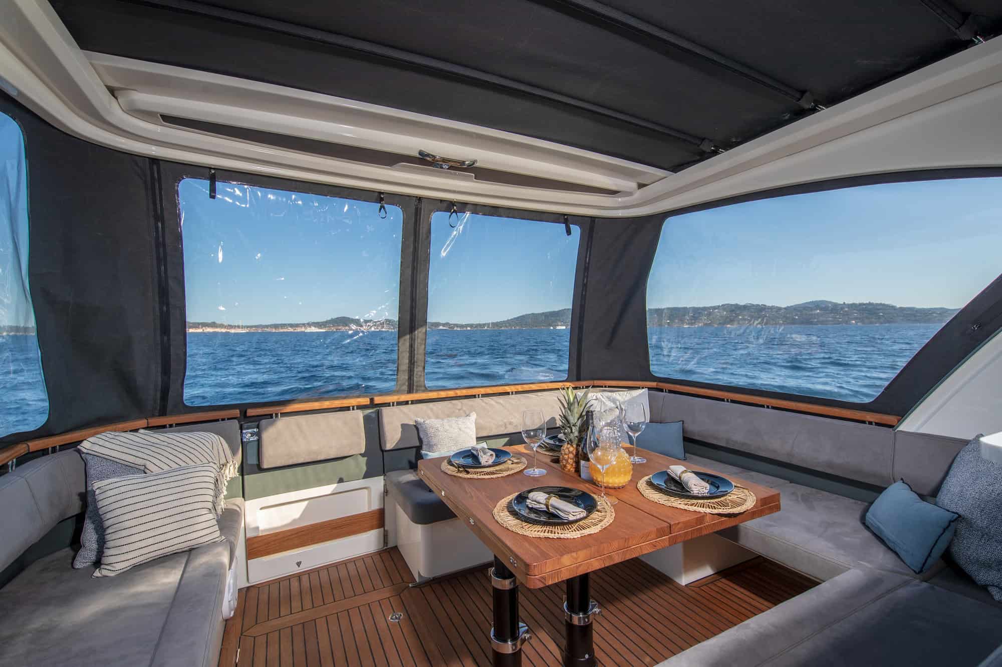 MAREX 440 GOURMET CRUISER - kokpit