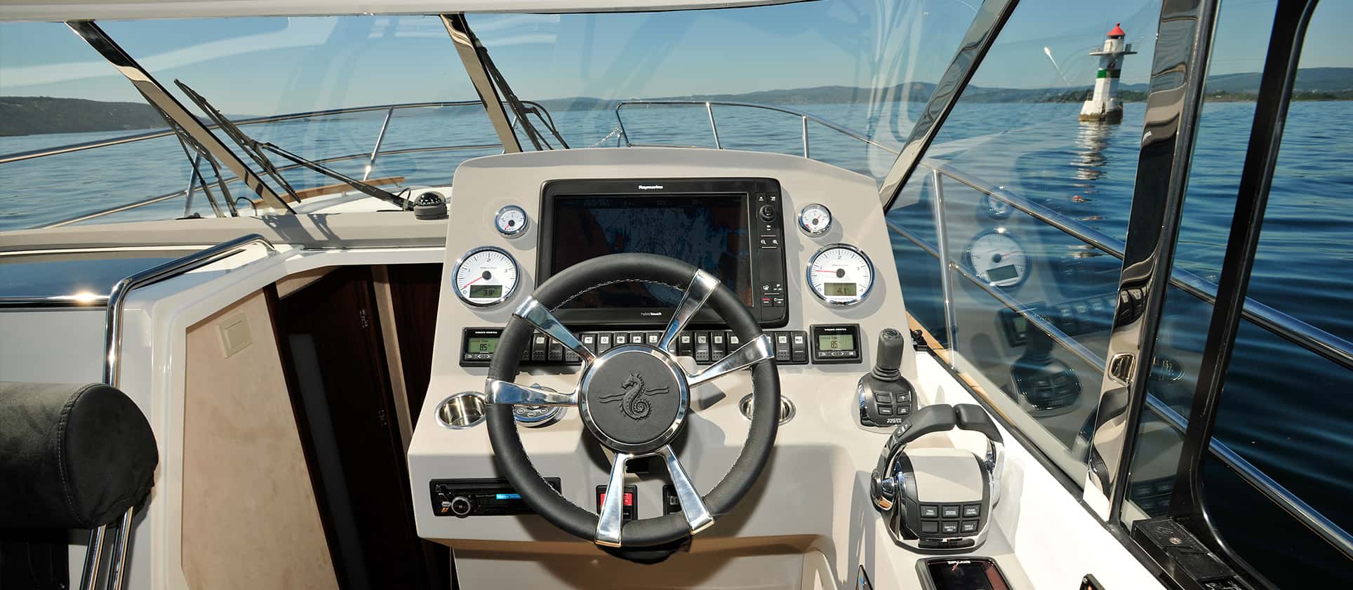 MAREX 375 - interior