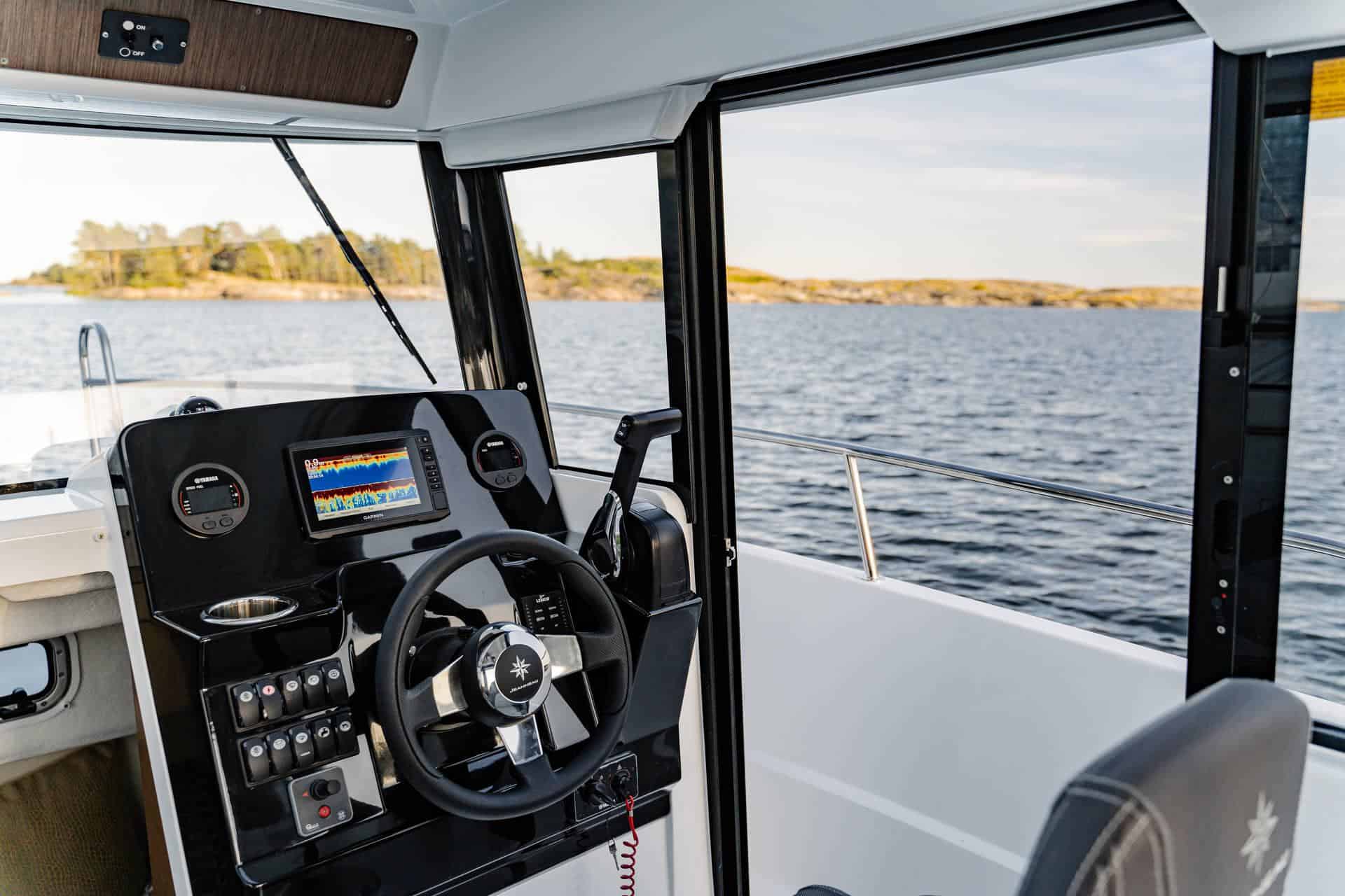JEANNEAU MERRY FISHER 695 SPORT SERIE 2 - ujęcie 11