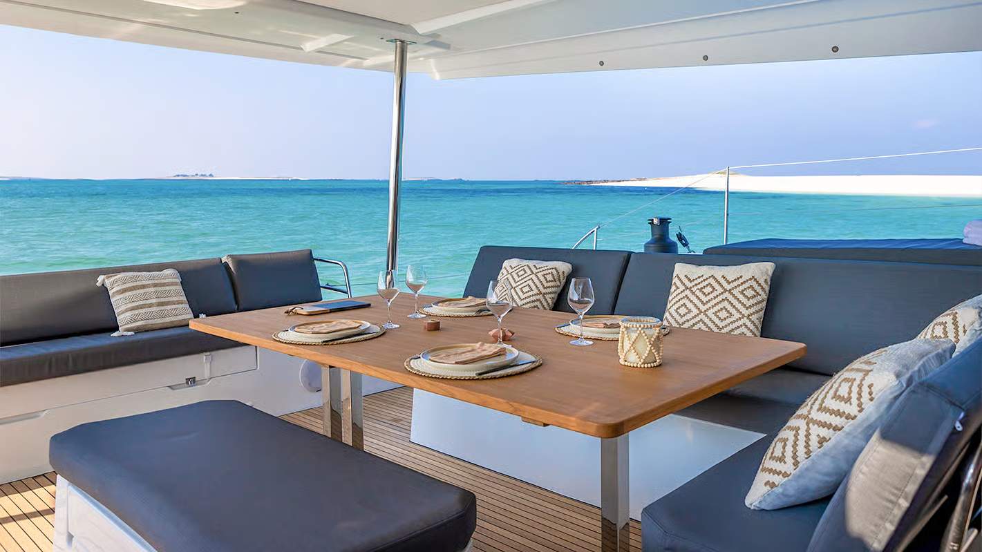 Fountaine Pajot Aura 51 - interior