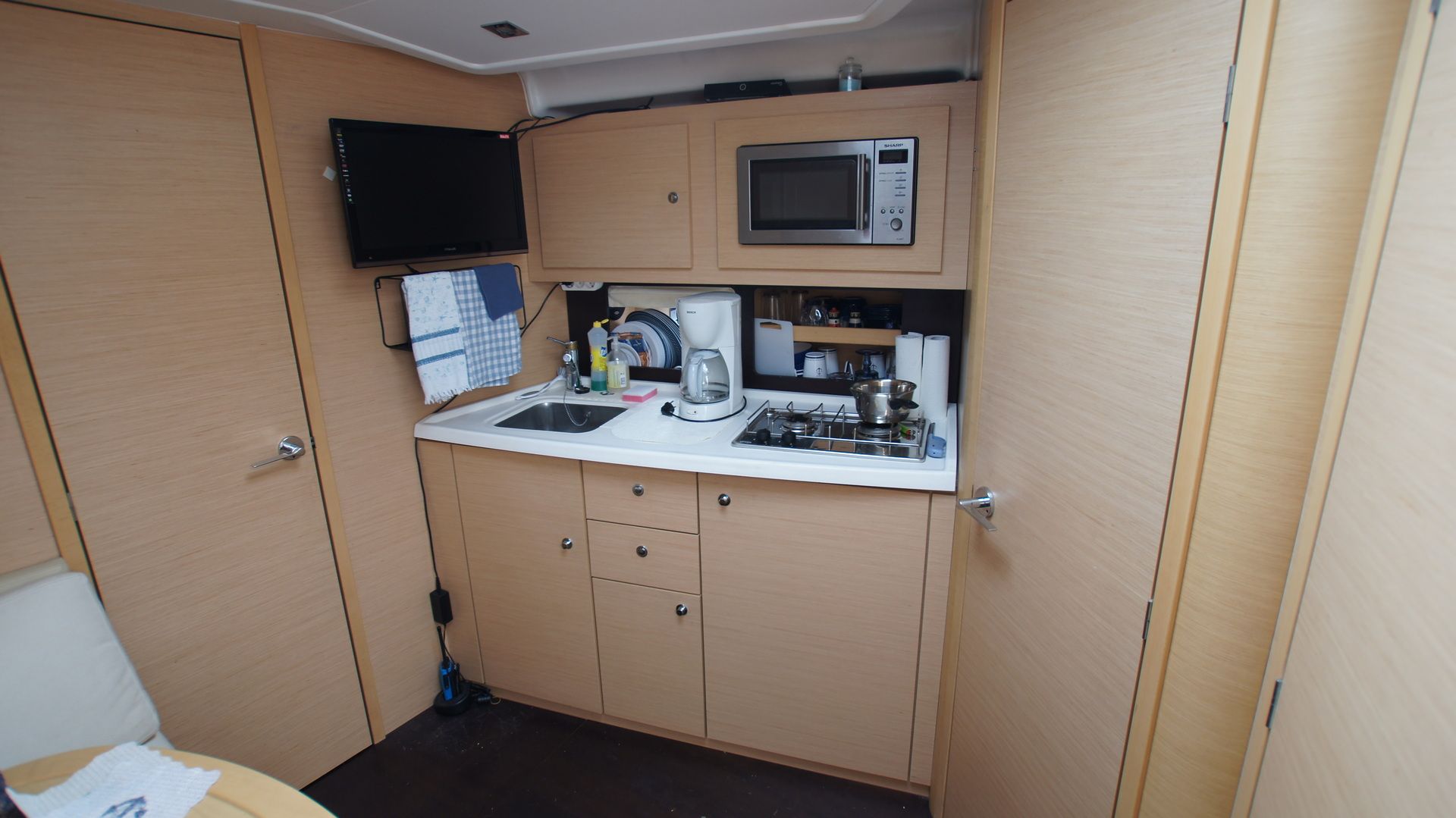 Beneteau Monte Carlo 37 Open - zdjęcie 8