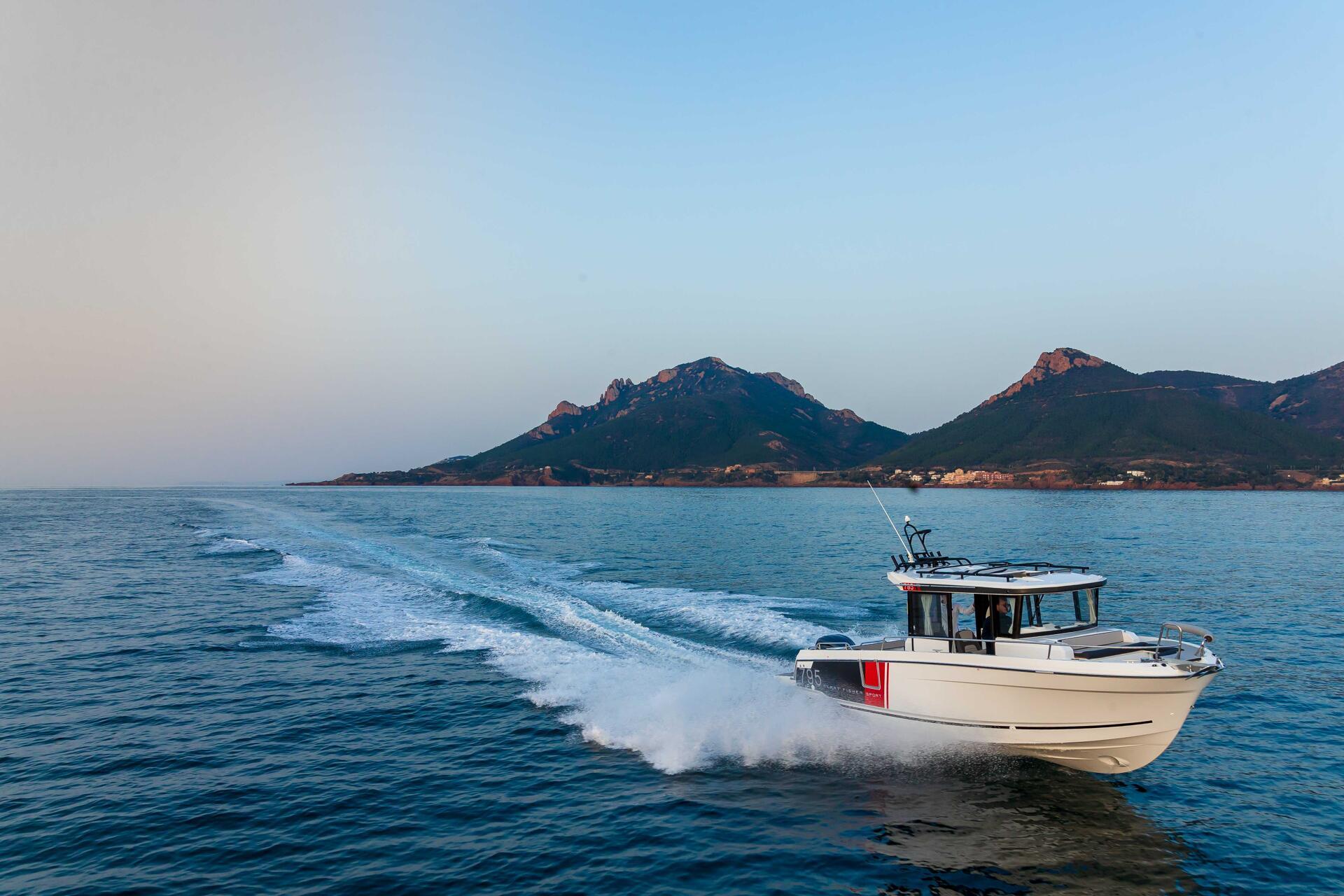 JEANNEAU MERRY FISHER 795 SPORT S2 - ujęcie 8