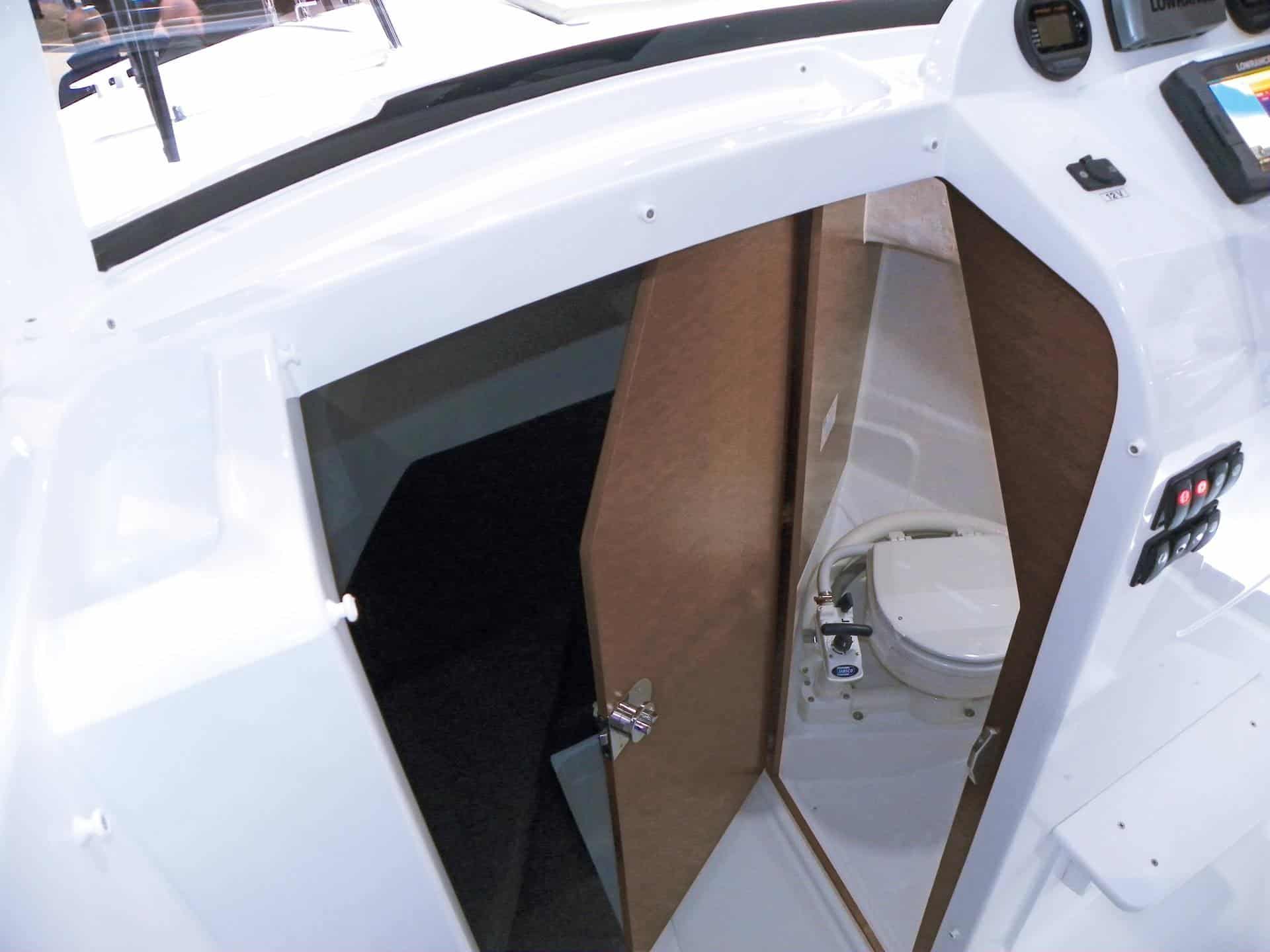 JEANNEAU MERRY FISHER 695 SPORT SERIE 2 - ujęcie 8