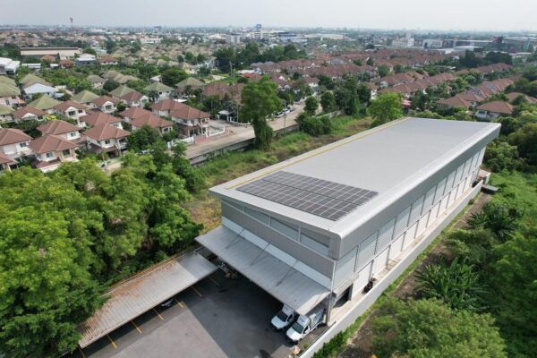 ค้าอุปกรณ์ยานยนต์ 33.0 kWp