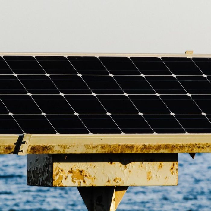 ล้างแผงโซลาร์เซลล์ วิธีดูแลแผงให้เต็มประสิทธิภาพหลังติดตั้ง